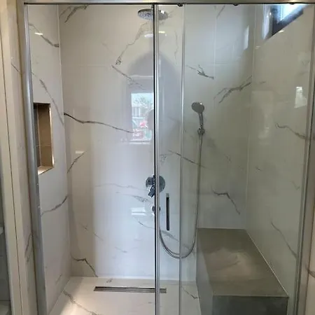 Magnificent With Private Pool וילה