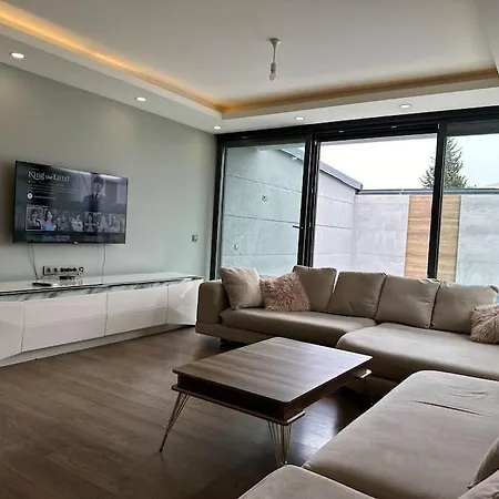 וילה Magnificent With Private Pool